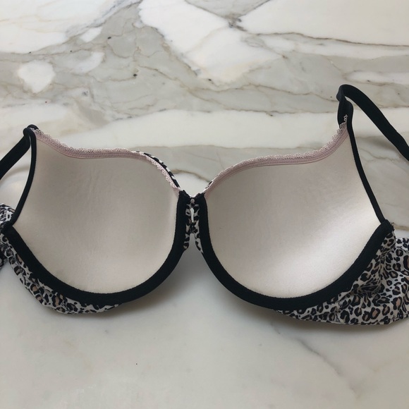 VICTORIA’S SECRET LEOPARD PRINT CONVERTIBLE UNDERWIRE BRA 34D LNC😍🥰 - Picture 4 of 4